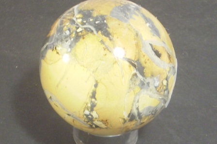 Maligano jasper sphere, 48 mm (1+<sup>15</sup>/<sub>16</sub> inches) diameter.